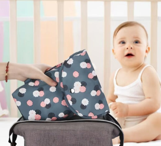 Trousse de Toilette Bébé : Le Sac Portable pour Couches